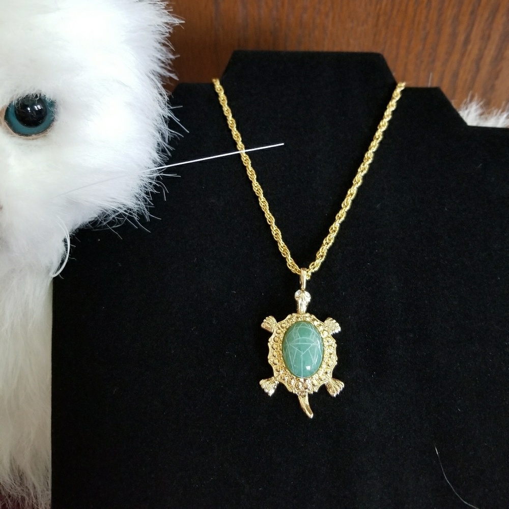 Faux jade carved turtle necklace